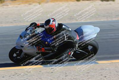 media/Jan-14-2024-SoCal Trackdays (Sun) [[2e55ec21a6]]/Turn 10 Inside (110pm)/